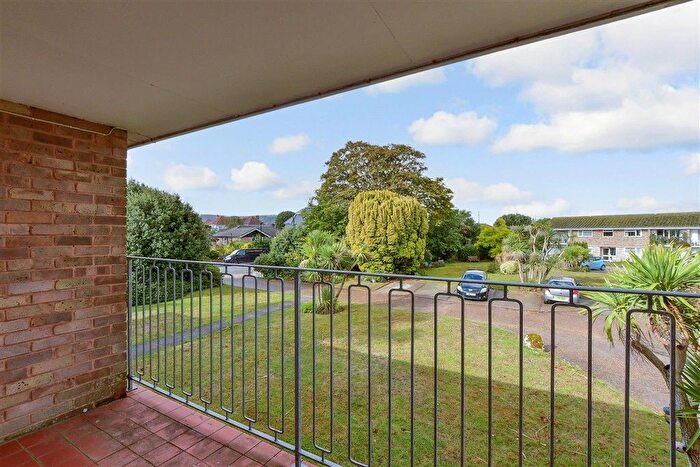 2 Bedroom Flat For Sale In Howard Road, Shanklin, Isle Of Wight, PO37