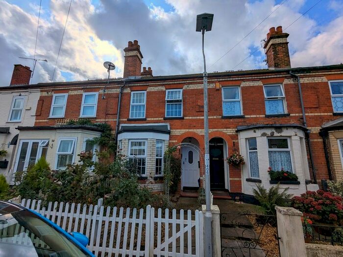 3 Bedroom Terraced House To Rent In Armour Hill, Tilehurst, Reading, RG31