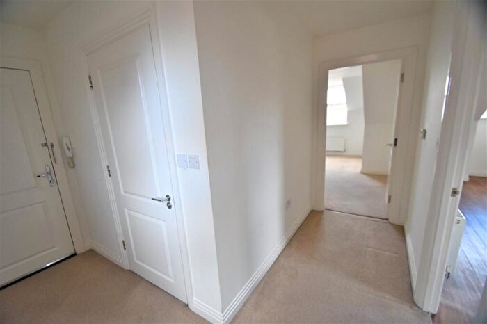 1 Bedroom Apartment For Sale In Germain Street, Chesham, Buckinghamshire, HP5