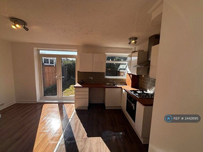 3 Bedroom Semi-Detached House To Rent In Coronation Road, Droylsden, Manchester, M43