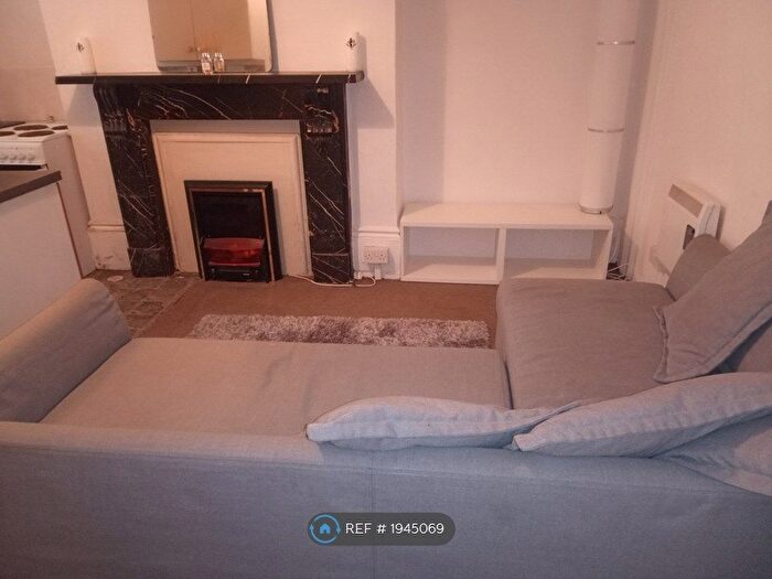 1 Bedroom Flat To Rent In St James, Exeter, EX4