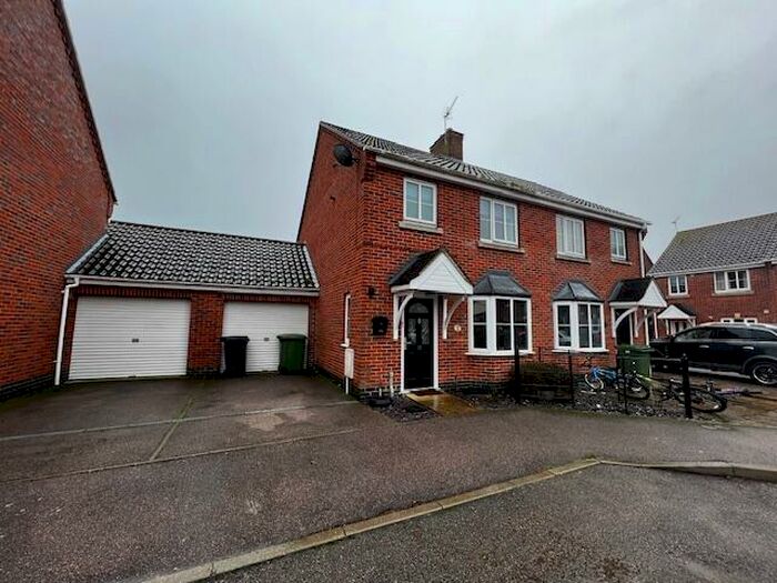 3 Bedroom Semi-Detached House To Rent In Store Street, Roydon, Diss, IP22