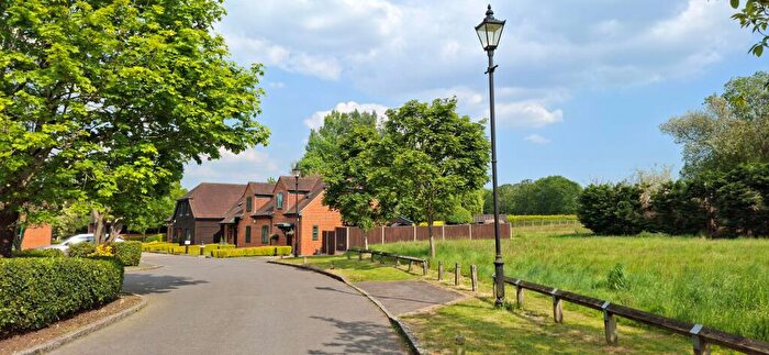 3 Bedroom End Of Terrace House For Sale In Harvest Drive, Sindlesham, Wokingham, RG41