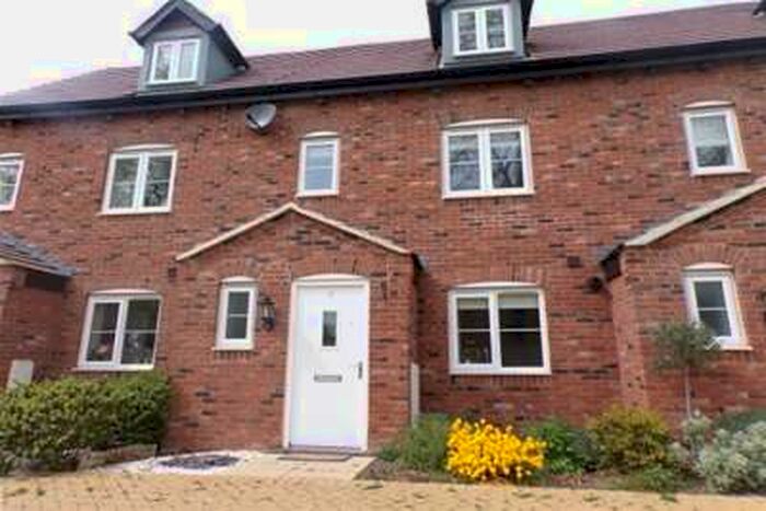 3 Bedroom Town House To Rent In Hares Leap, Stratford Upon Avon, CV37