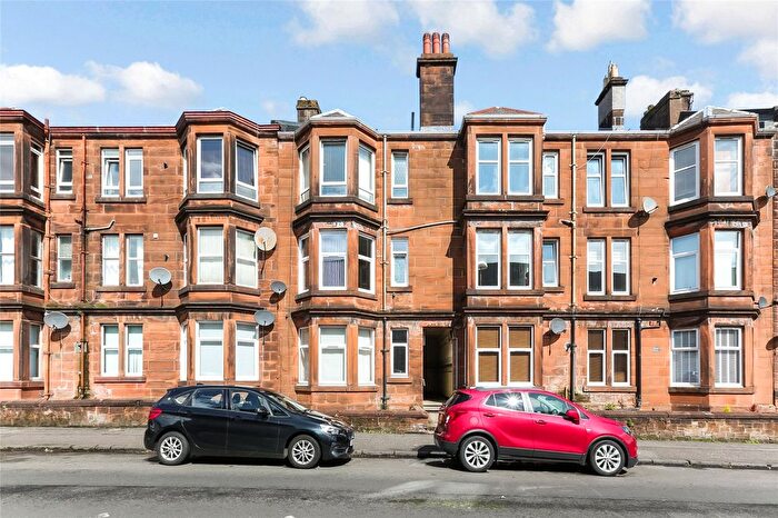 1 Bedroom Flat For Sale In Cardwell Road, Gourock, Inverclyde, PA19
