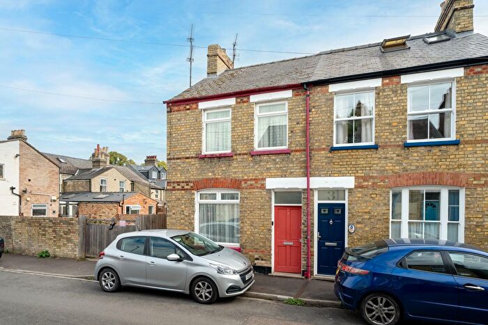 3 Bedroom Semi-Detached House For Sale In Madras Road, Cambridge, CB1