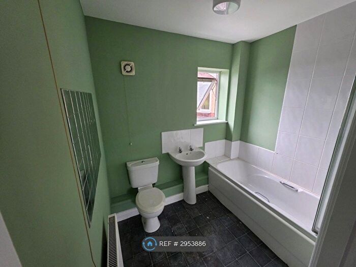 2 Bedroom Flat To Rent In Priory Road, Jarrow, NE32
