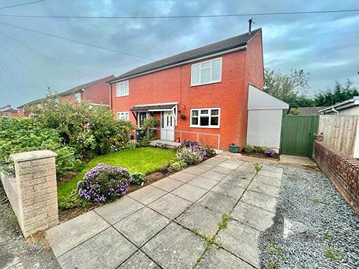 2 Bedroom Semi-Detached House For Sale In Caemawr Road, Caldicot, Mon., NP26