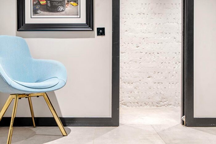 1 Bedroom Flat For Sale In Greenhill, Hampstead Village, NW3