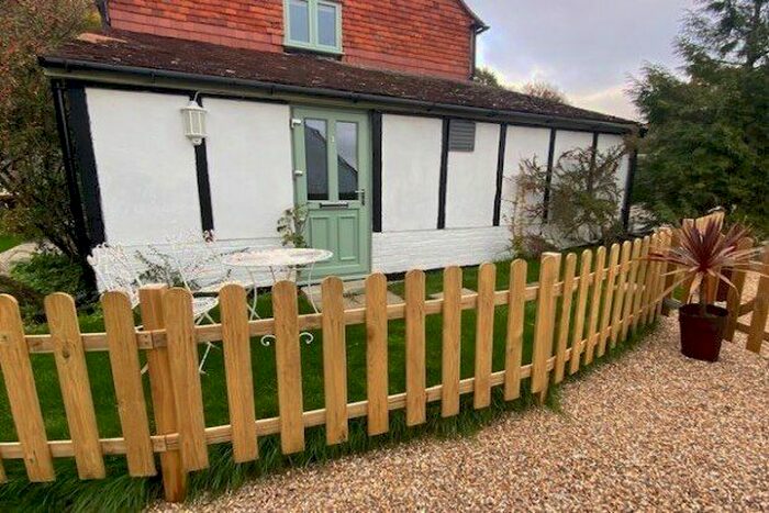 1 Bedroom Flat To Rent In Beech Hill, Wadhurst, TN5