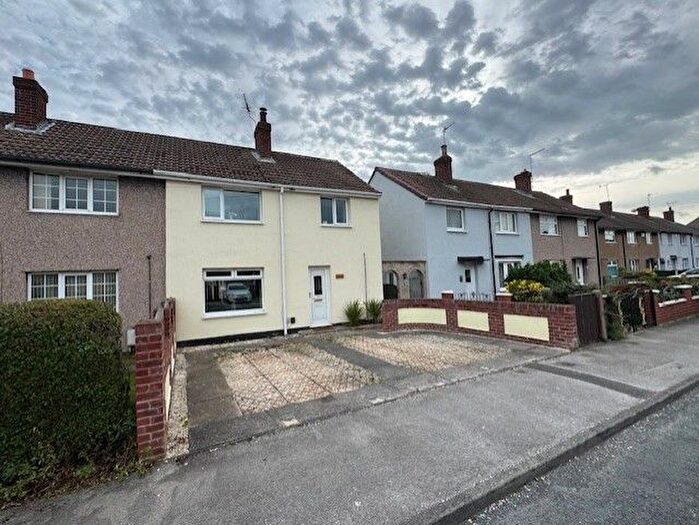 3 Bedroom Semi-Detached House For Sale In Church Avenue, South Kirkby, WF9