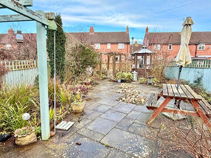 2 Bedroom Cottage For Sale In Gravel Walk, Tewkesbury, GL20