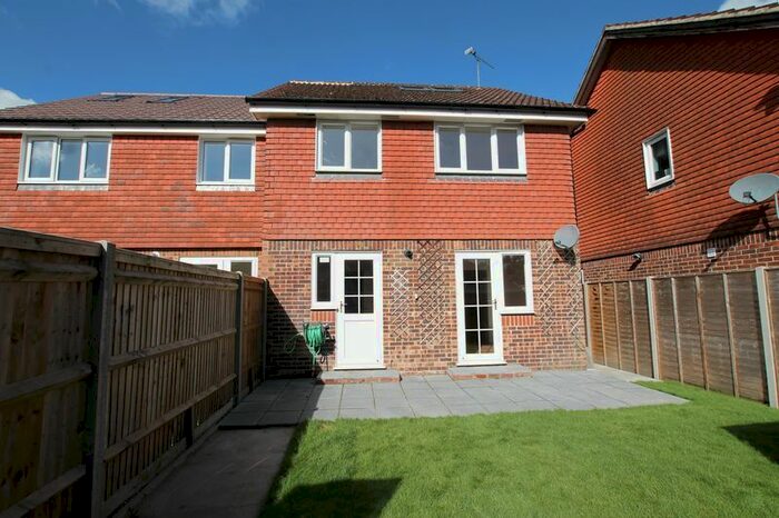 4 Bedroom Semi-Detached House For Sale In Bircholt Road, Liphook, GU30