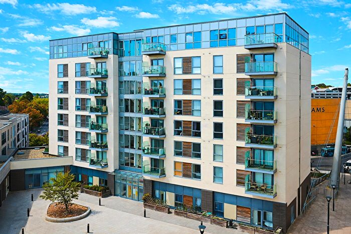 2 Bedroom Apartment For Sale In Cranstone Lodge, Cotterells, Hemel Hempstead, HP1