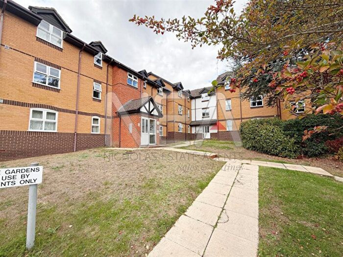 2 Bedroom Apartment To Rent In Waller Court, Caversham, Reading, RG4