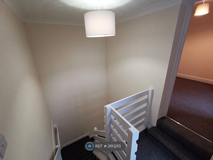 2 Bedroom Flat To Rent In Bath Road, Melksham, SN12