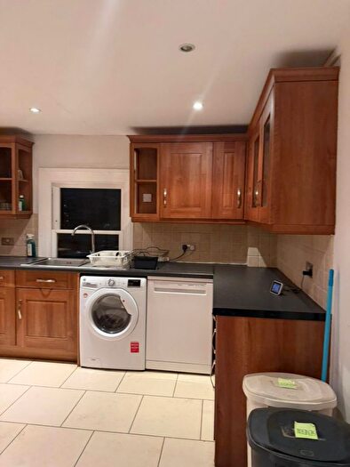 2 Bedroom Flat To Rent In Parliament Hill, London, NW3