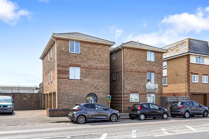 1 Bedroom Flat For Sale In Brighton Road, Lancing, West Sussex, BN15