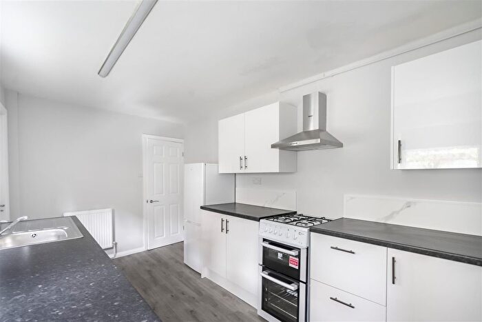 3 Bedroom Terraced House To Rent In Garnet Terrace, York, YO26