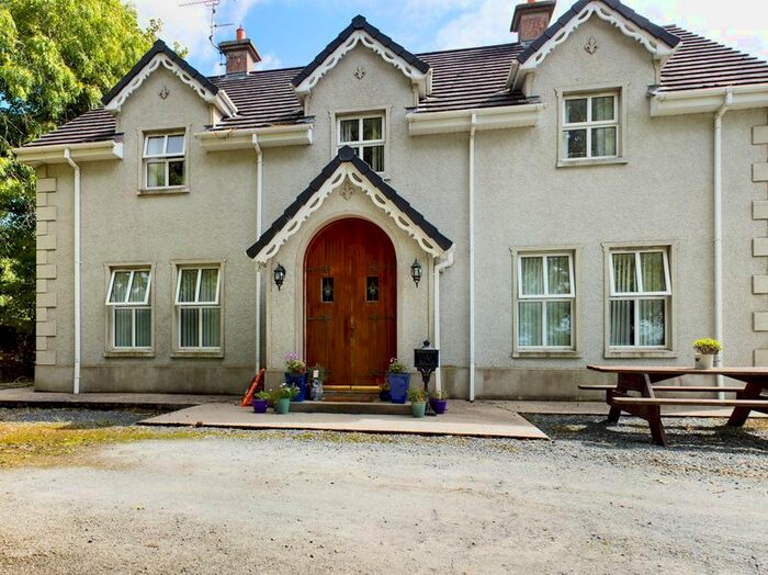 4 Bedroom Property For Sale In Bridge Road, Warrenpoint, Newry, BT34