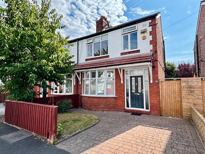 4 Bedroom Semi-Detached House For Sale In Homestead Crescent, Manchester, M19