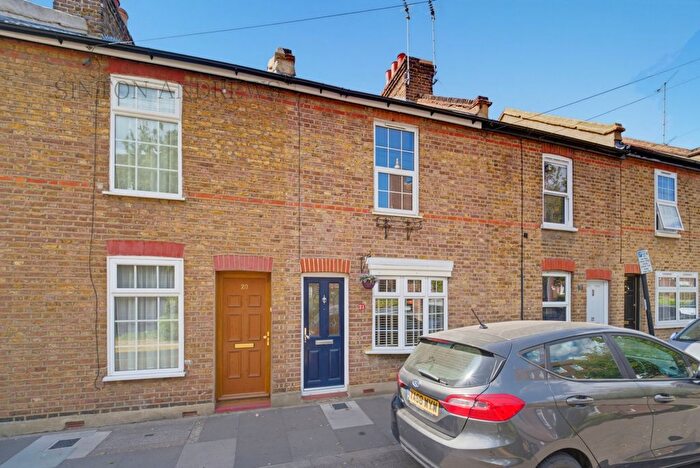 2 Bedroom Terraced House For Sale In Grove Road, Ealing, W5