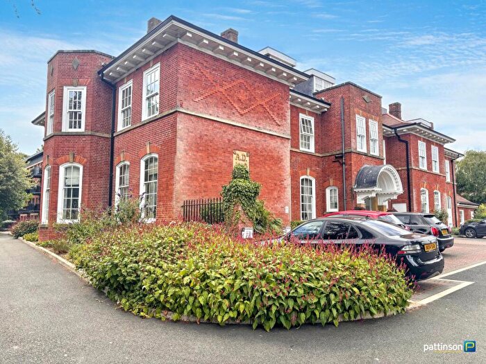 2 Bedroom Apartment For Sale In Kenton Road, Newcastle Upon Tyne, Tyne And Wear, NE3