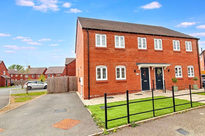 3 Bedroom Semi-Detached House For Sale In Crugetone Way, Telford, TF6