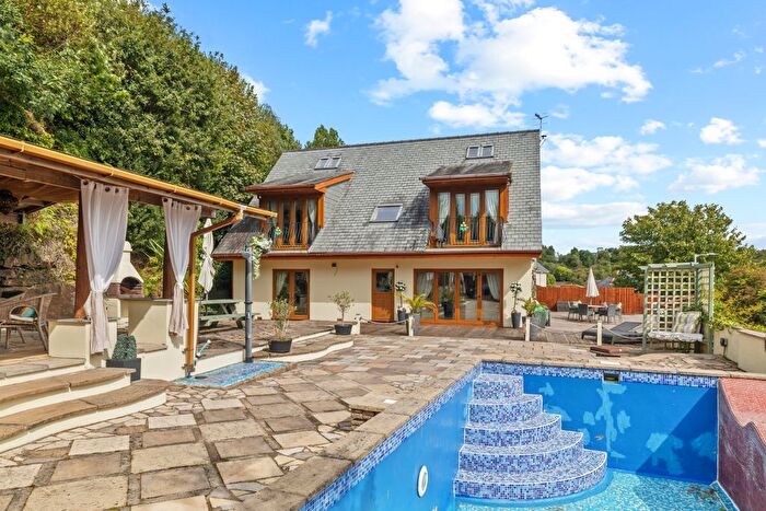 4 Bedroom Detached House For Sale In Pentredwr Road, Llansamlet, Swansea, SA7