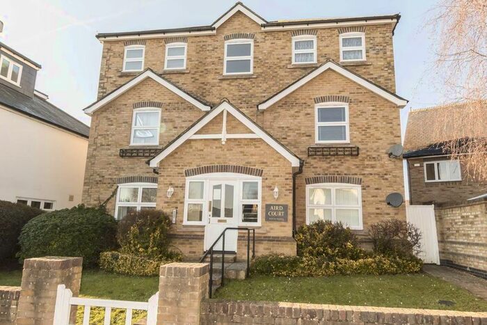 1 Bedroom Flat To Rent In Belgrade Road, Hampton, TW12