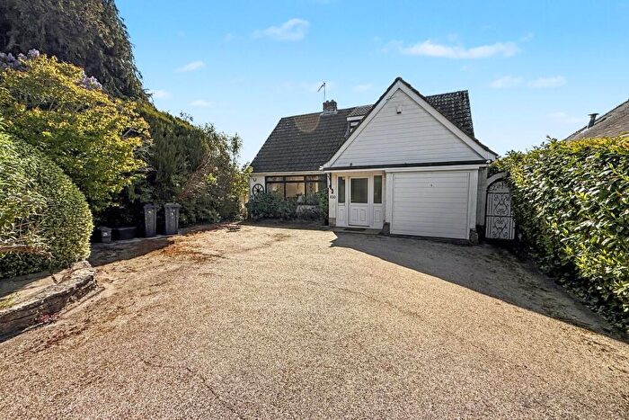 3 Bedroom Detached House For Sale In Ferndown, BH22