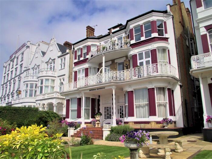 1 Bedroom Flat To Rent In Westcliff Parade, Westcliff-On-Sea, SS0