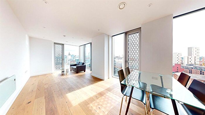 2 Bedroom Apartment To Rent In Viadux, Deansgate, Manchester, M1