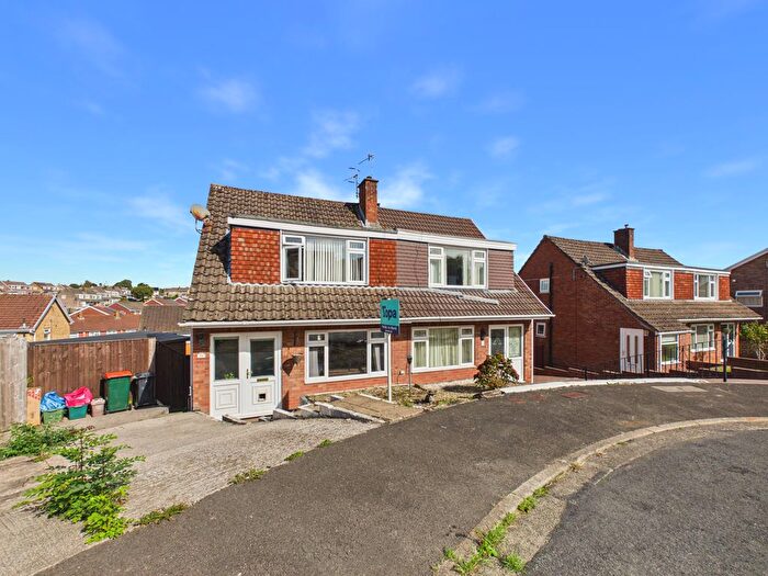 3 Bedroom Semi Detached House For Sale In The Spinney, Newport, NP20