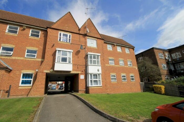2 Bedroom Flat To Rent In Lydia Lodge, Sudbury Hill HA1