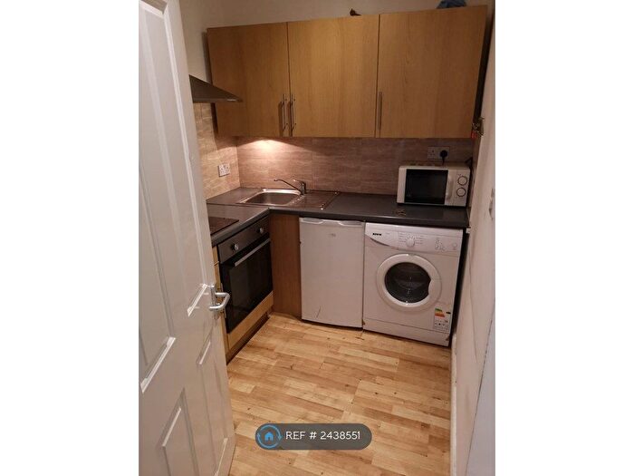 1 Bedroom Flat To Rent In Colindale Avenue, London, NW9