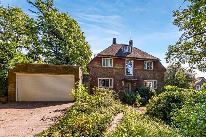 4 Bedroom Detached House For Sale In Torton Hill Road, Arundel, BN18