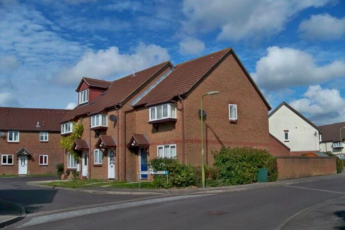 3 Bedroom Terraced House To Rent In Marshall Gardens, Basingstoke RG21