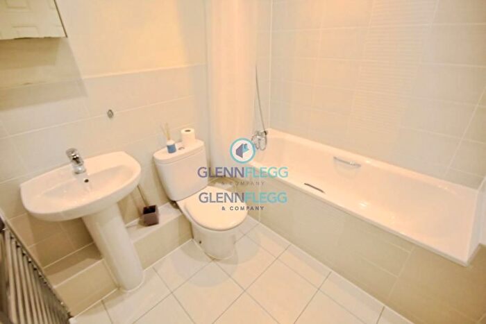 1 Bedroom Flat To Rent In Langley, Slough, Berkshire, SL3