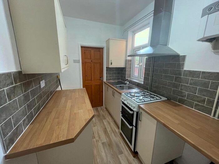 3 Bedroom Terraced House To Rent In Edward Road, LE2