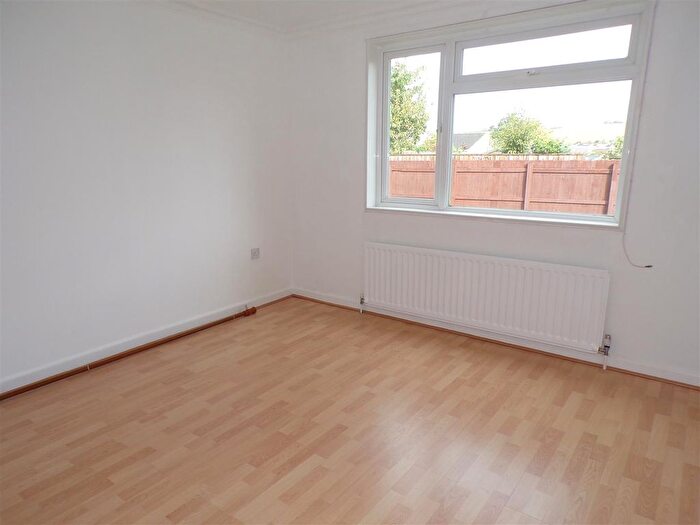 3 Bedroom Detached Bungalow To Rent In Fairacre Avenue, Barnstaple, EX32