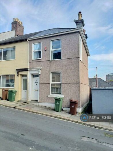 3 Bedroom End Of Terrace House To Rent In Wesley Place, Mutley, Plymouth, PL3