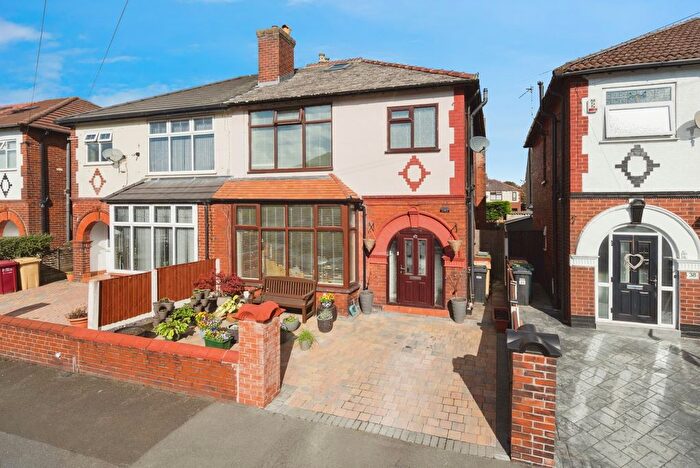 3 Bedroom Semi-detached House For Sale In Welbeck Road, Bolton, Greater Manchester, BL1