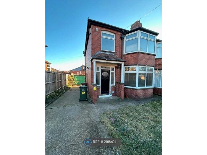 3 Bedroom Semi-Detached House To Rent In Arlington Road, Leeds, LS8
