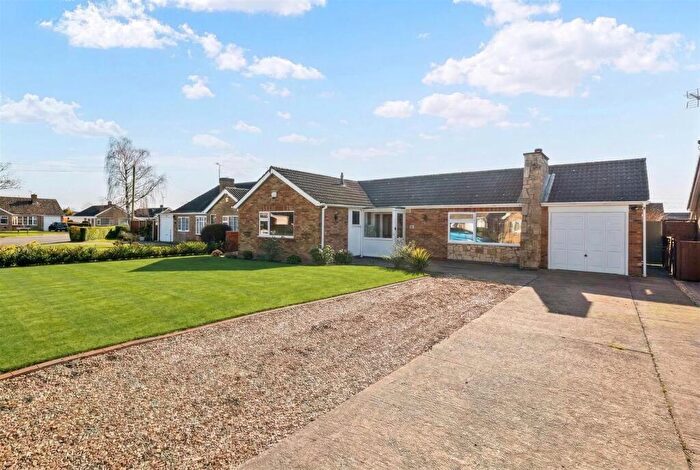 3 Bedroom Bungalow For Sale In Fen Lane, North Hykeham, LN6