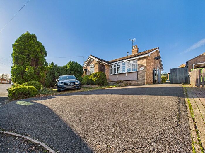 3 Bedroom Detached Bungalow For Sale In Vicarage Way, Yaxley, PE7