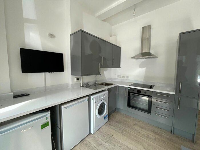 3 Bedroom Apartment To Rent In London Road, Leicester, LE2