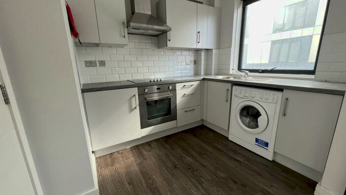 Flat To Rent In Harrow On The Hill, HA1