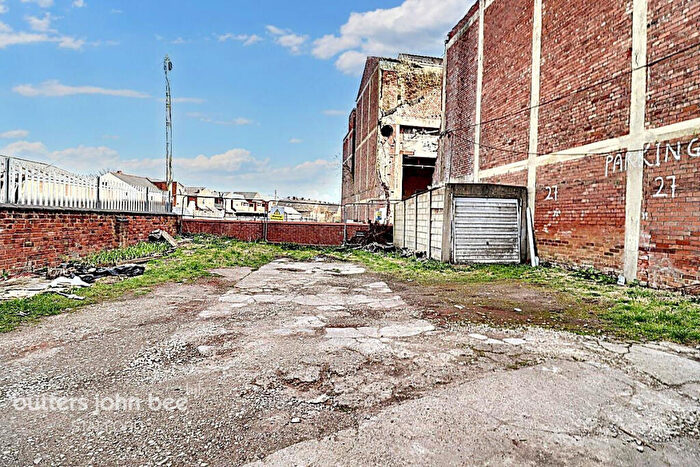 3 Bedroom Terraced House For Sale In Sandon Road, Stafford, ST16