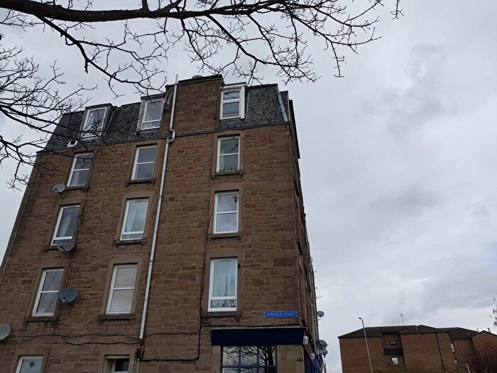 1 Bedroom Flat To Rent In Flat, Annfield Street, DD1